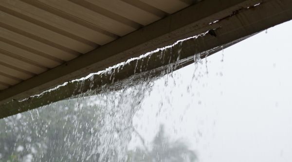 Cost of Leaking Gutter Repair in Stow