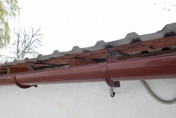 Cost of Round Gutters Installation in Stow
